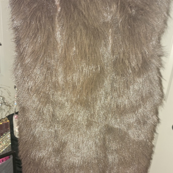 Brown Faux Fur Women's Vest NWT Pit To Pit 20 - Picture 7 of 10